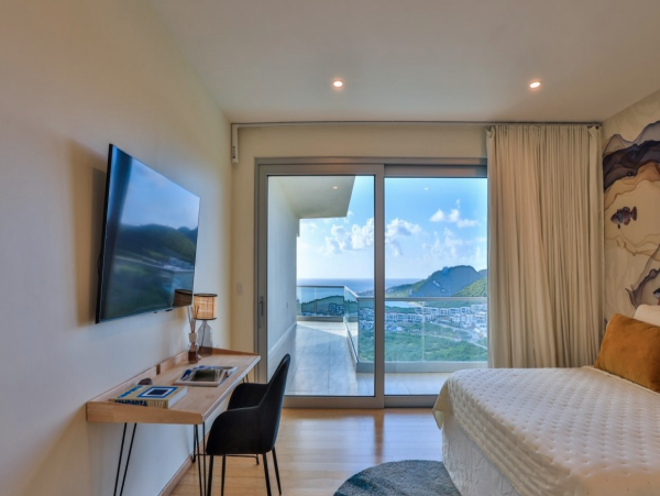 Luxury Oceanfront Villa in Indigo Bay, St. Maarten - Your Dream Getaway